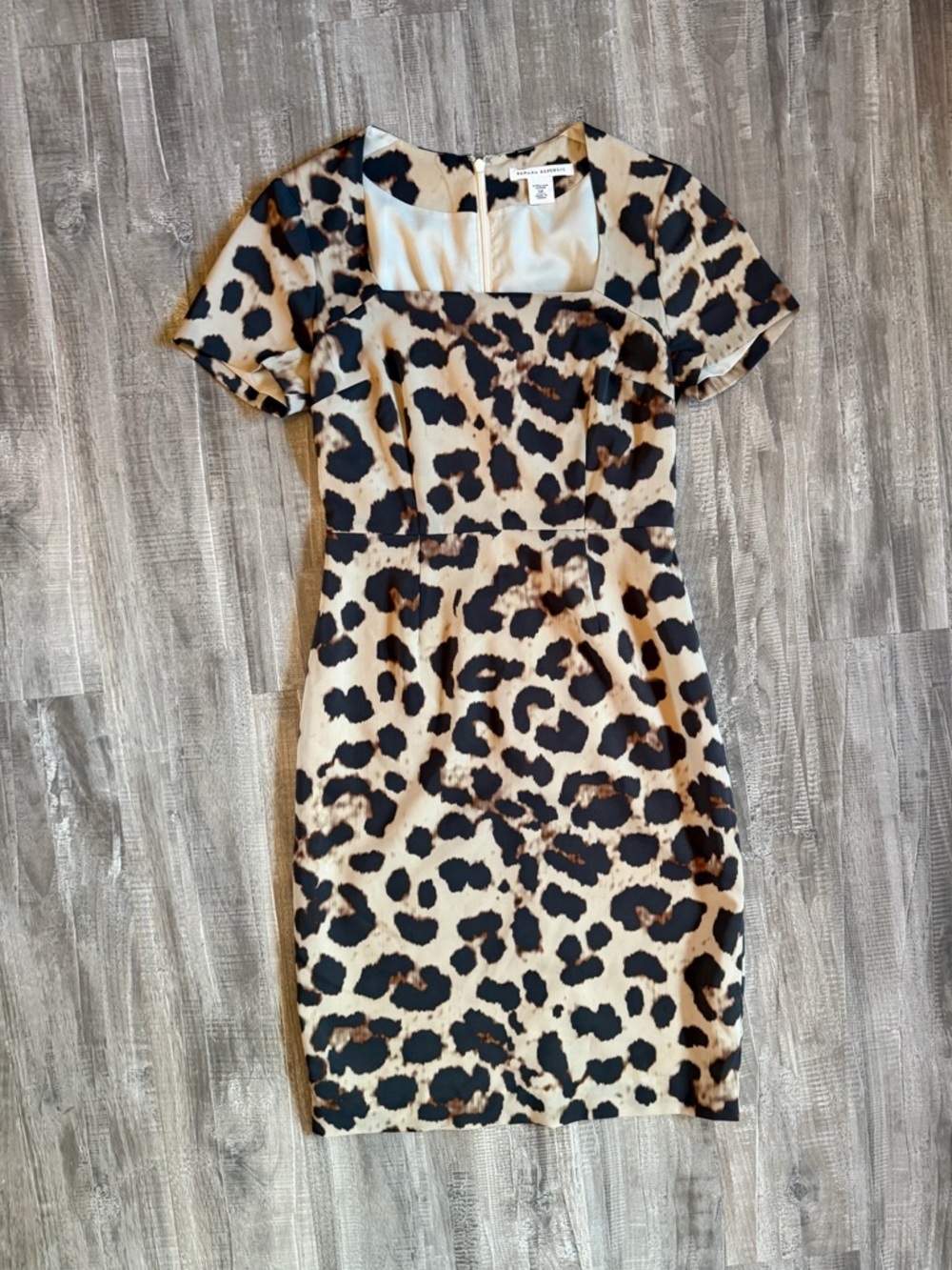Banana Republic Sophia leopard print short sleeve dress